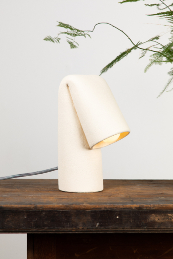 Melo Fold | Sculptural ceramic lamp | Stoneware Clay
