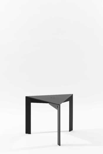barh joined T34.3 - triangular black powdercoated steel side table