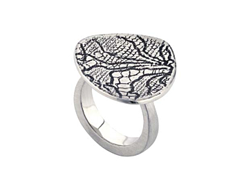 Black lace ring