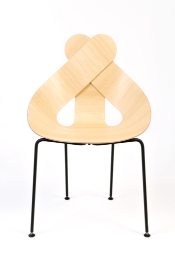 LUCKY LOVE CHAIR made form plywood natural lacquer seat and black frame